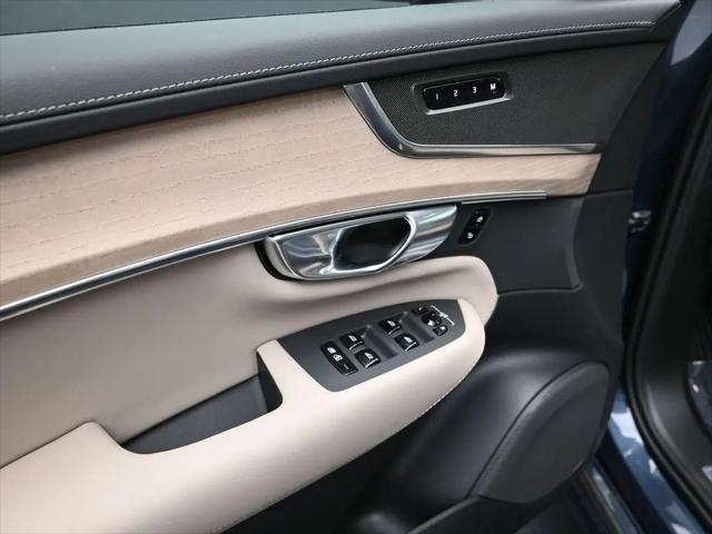 2026 Volvo XC90 Core, B6 AWD Gas (mild hybrid), Gasoline, Bright, 7 Seats