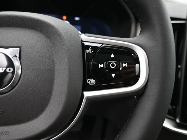 2026 Volvo XC90 Core, B6 AWD Gas (mild hybrid), Gasoline, Bright, 7 Seats