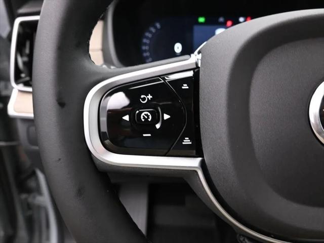 2026 Volvo XC90 Ultra, B6 AWD Gas (mild hybrid), Gasoline, Bright, 7 Seats