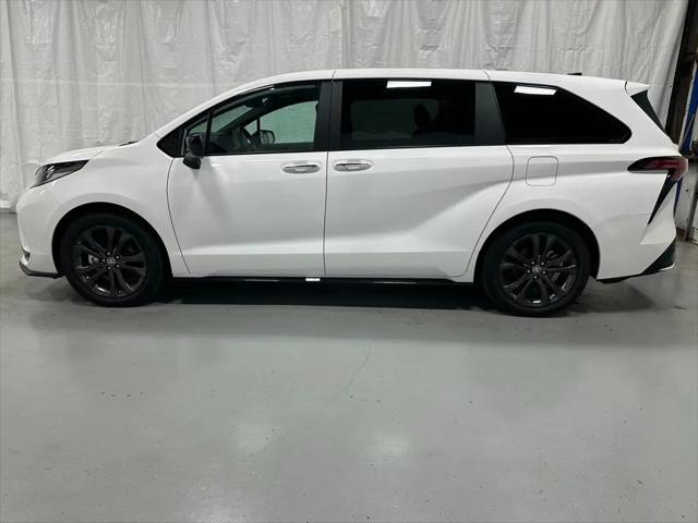 2025 Toyota Sienna XSE