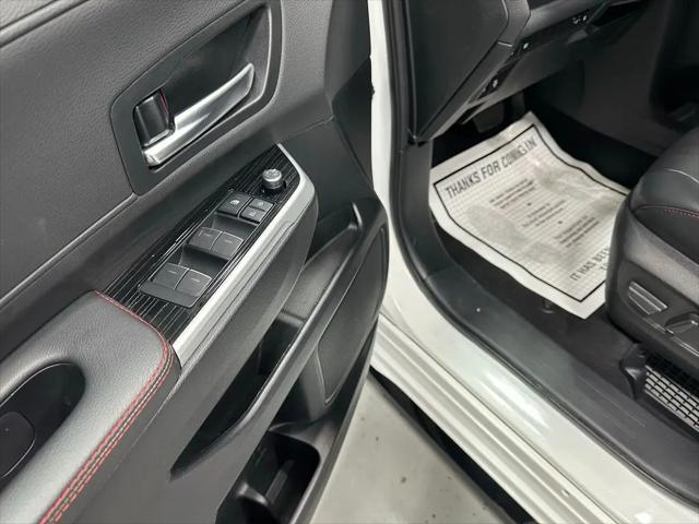 2025 Toyota Sienna XSE