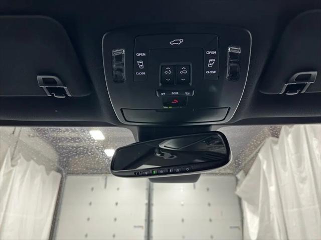 2025 Toyota Sienna XSE