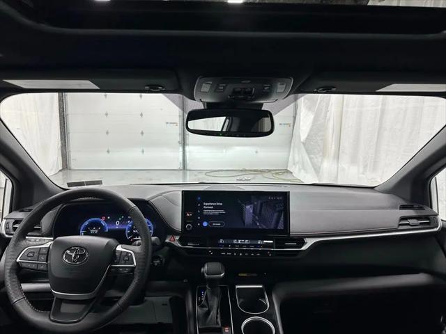 2025 Toyota Sienna XSE