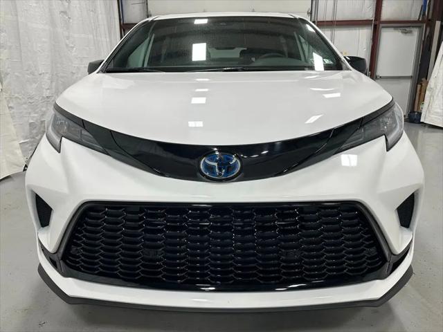 2025 Toyota Sienna XSE