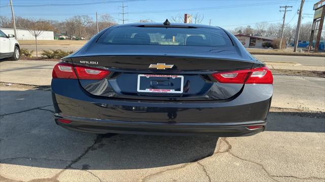 2022 Chevrolet Malibu FWD 1FL