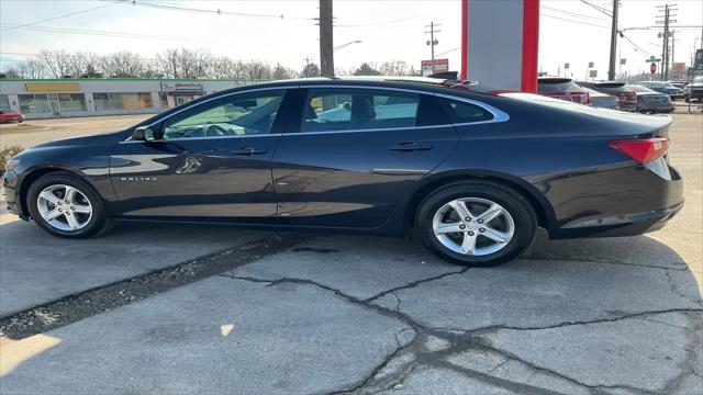2022 Chevrolet Malibu FWD 1FL
