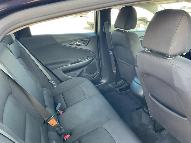 2022 Chevrolet Malibu FWD 1FL