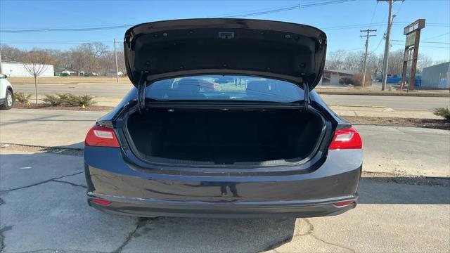 2022 Chevrolet Malibu FWD 1FL