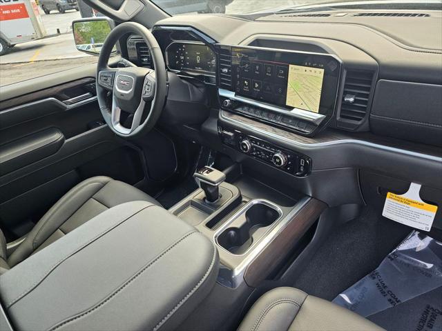 2026 GMC Sierra 1500 Crew Cab, Standard Bed, SLT, 4WD