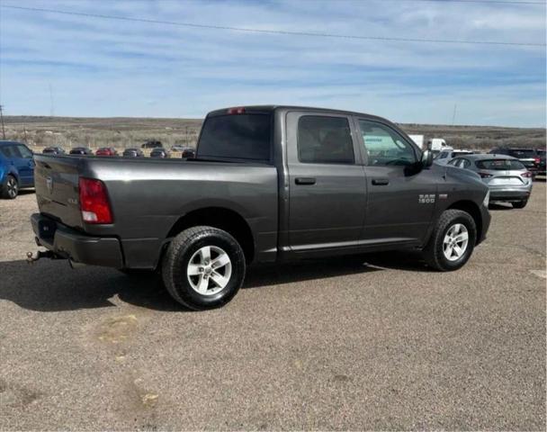2017 Ram 1500 Express Crew Cab 4x4 5'7" Box