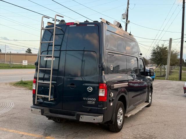 2017 Nissan 3500 SL V8