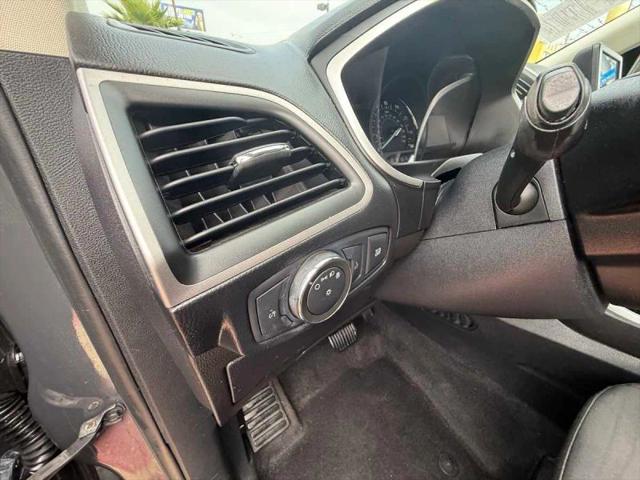 2021 Ford Edge SE