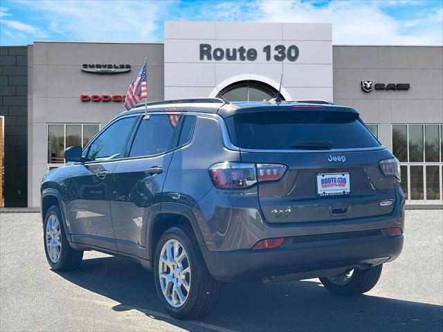 2023 Jeep Compass Latitude Lux FWD