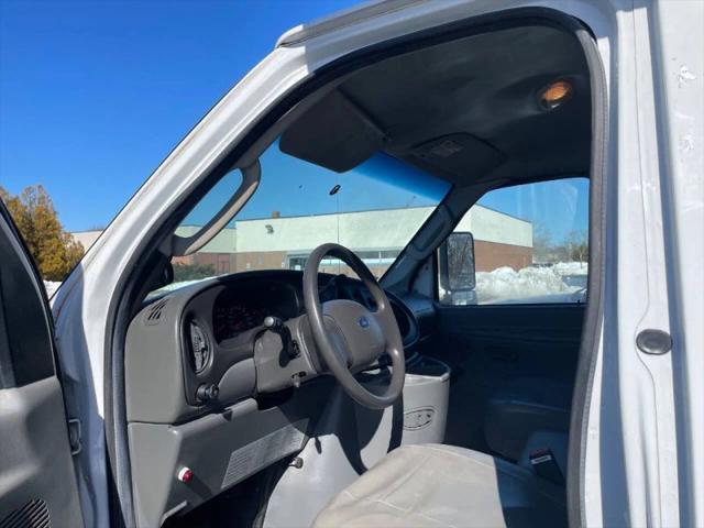 2007 Ford E-450 Cutaway Base