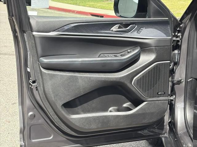 2025 Jeep Grand Cherokee Trailhawk