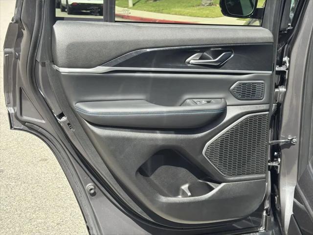 2025 Jeep Grand Cherokee Trailhawk