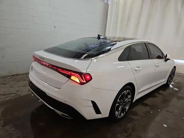 2022 Kia K5 EX
