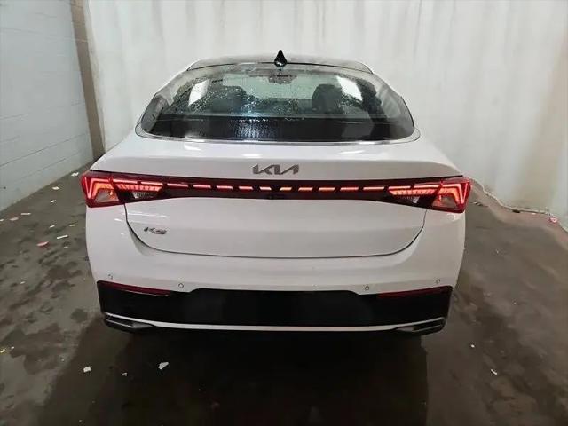 2022 Kia K5 EX