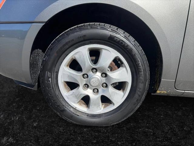 2011 Kia Sedona LX