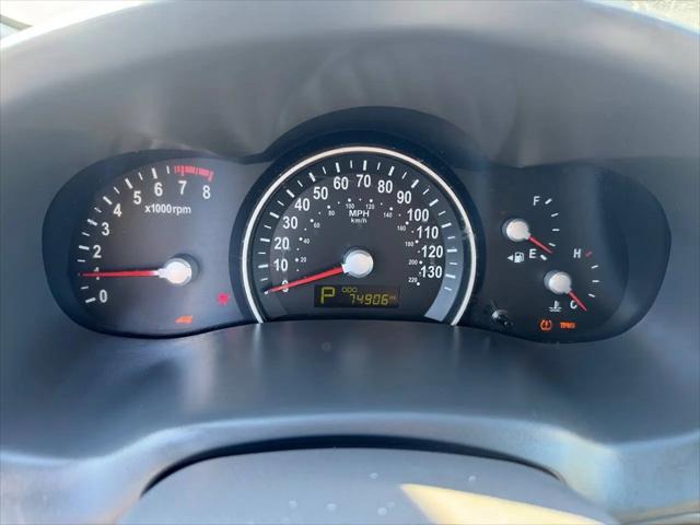 2011 Kia Sedona LX