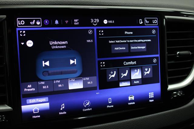 2025 Chrysler Pacifica Select