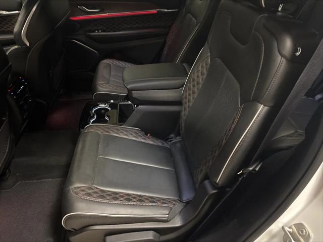 2023 Jeep Grand Cherokee L Summit 4x4