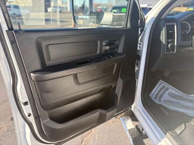 2018 Ram 3500 Tradesman Crew Cab 4x4 8' Box