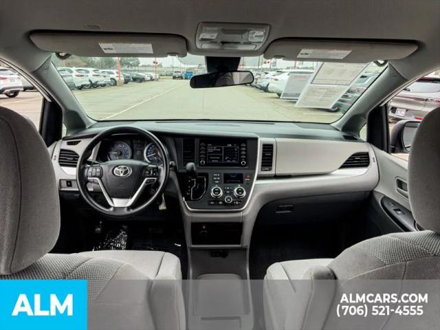 2020 Toyota Sienna L