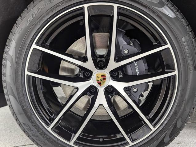2026 Porsche Macan Unknown