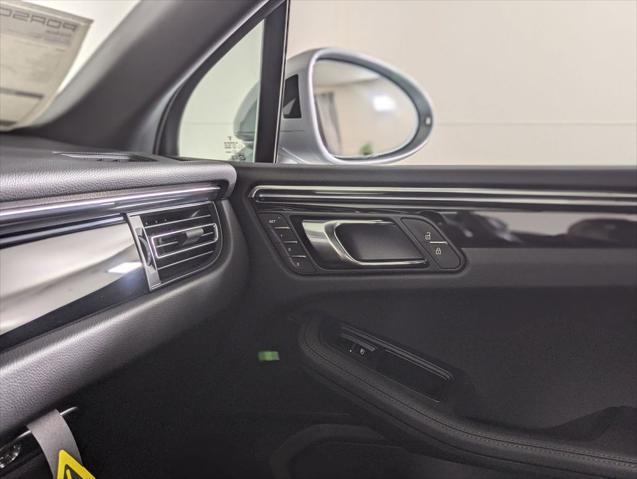 2026 Porsche Macan Unknown