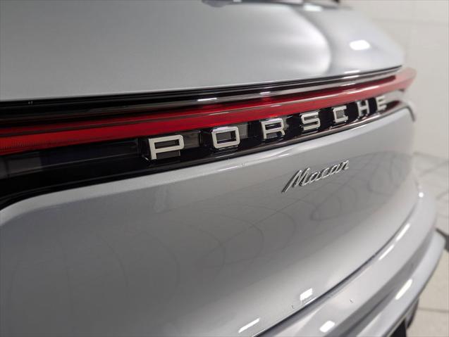2026 Porsche Macan Unknown