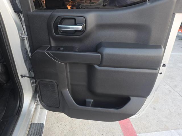 2020 Chevrolet Silverado 1500 2WD Crew Cab Short Bed Custom