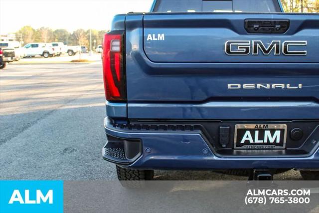 2025 GMC Sierra 2500HD Crew Cab, Standard Bed, Denali Ultimate, 4WD