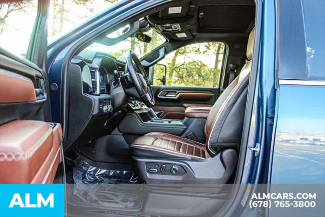 2025 GMC Sierra 2500HD Crew Cab, Standard Bed, Denali Ultimate, 4WD