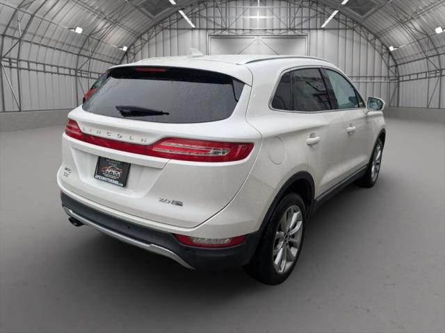 2016 Lincoln MKC Select