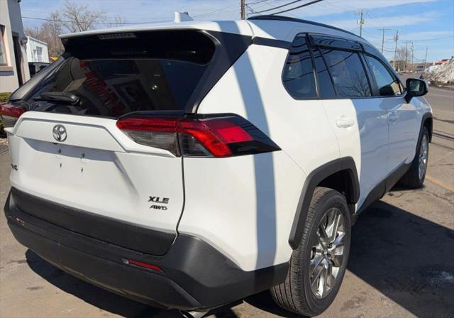 2019 Toyota RAV4 XLE Premium