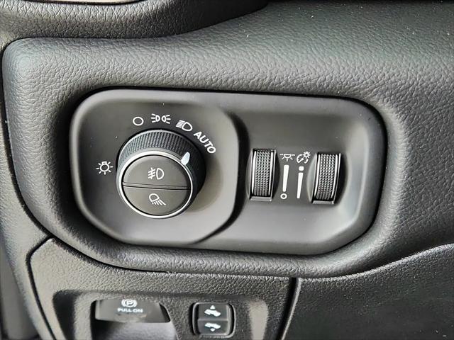 2026 Ram 1500 Big Horn Crew Cab 4x4 57 Box