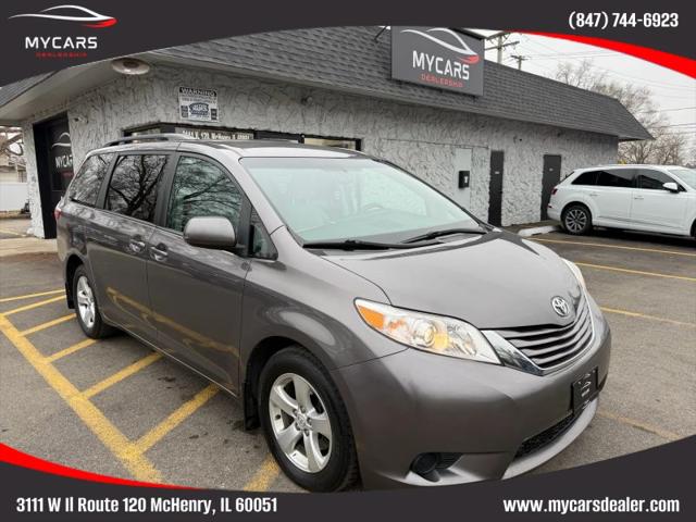 2017 Toyota Sienna LE 8 Passenger for sale in McHenry, IL
