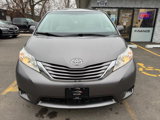 2017 Toyota Sienna LE 8 Passenger