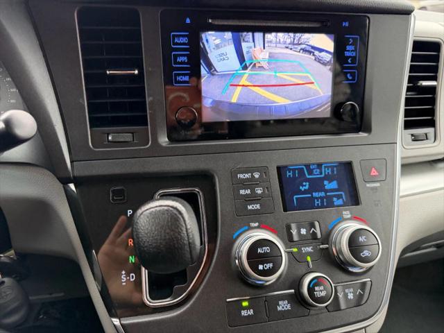 2017 Toyota Sienna LE 8 Passenger