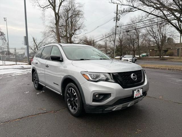2019 Nissan Pathfinder SL