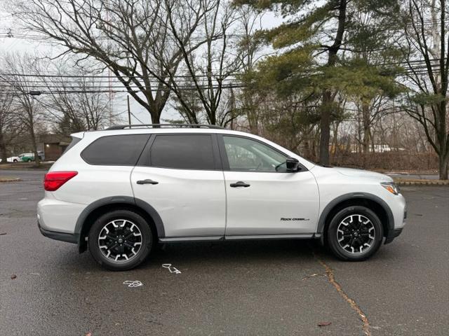 2019 Nissan Pathfinder SL