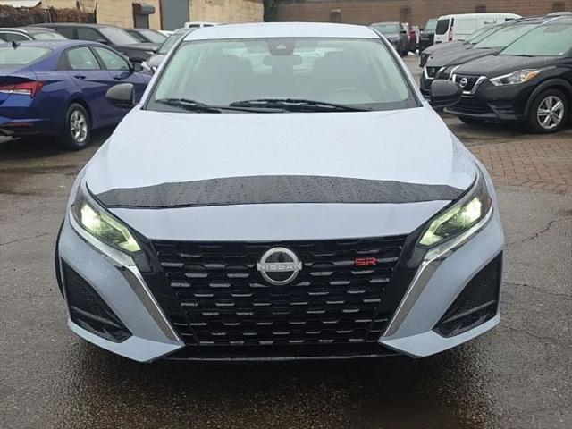 2023 Nissan Altima SR FWD