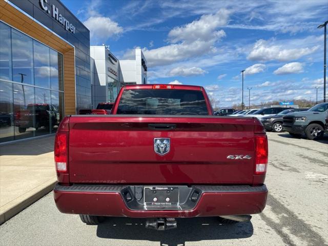 2017 RAM 1500 Express Quad Cab 4x4 64 Box