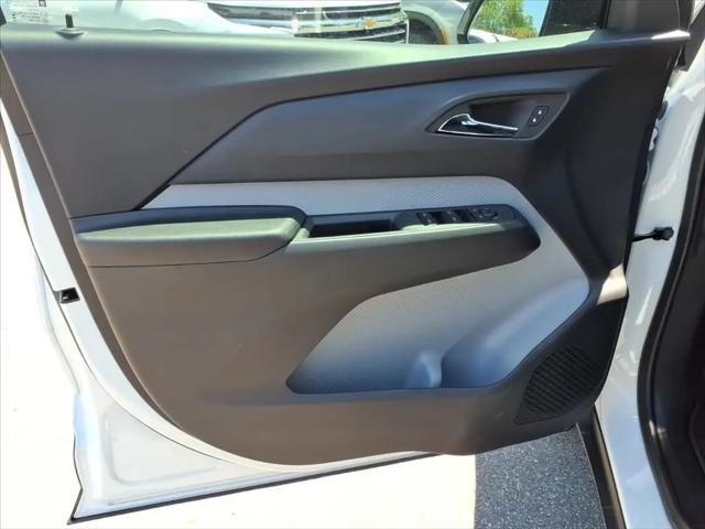 2027 Chevrolet Bolt LT FWD