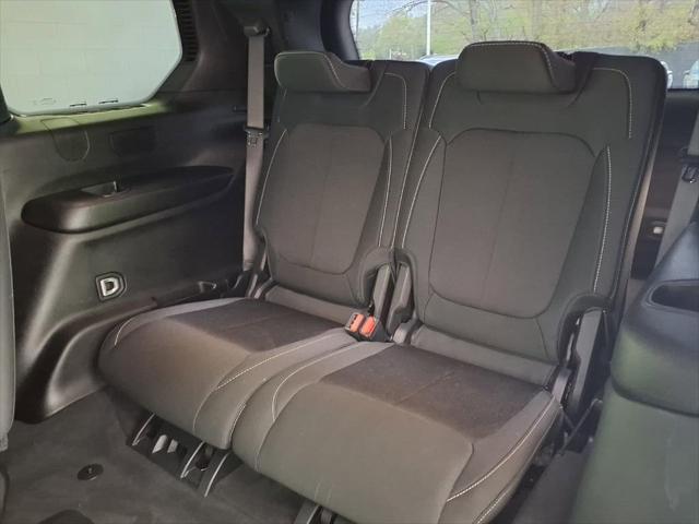 2025 Jeep Grand Cherokee L Laredo X 4x4