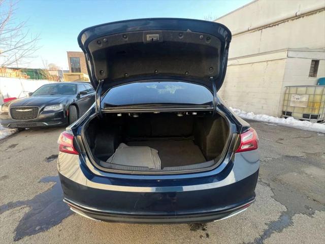 2022 Chevrolet Malibu FWD Premier