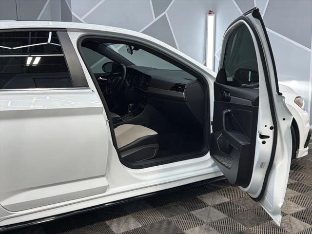 2019 Volkswagen Jetta 1.4T R-Line