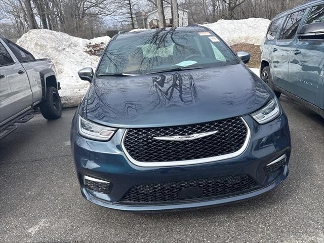 2023 Chrysler Pacifica Hybrid Pinnacle 2023 Chrysler Pacifica Hybrid Pinnacle