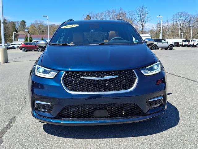 2023 Chrysler Pacifica Hybrid Pinnacle